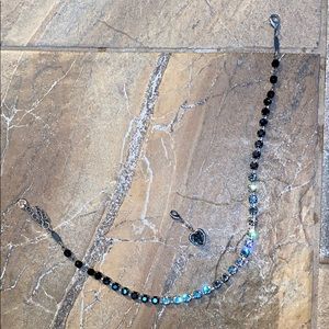 SABIKA NECKLACE WITH FREE PENDANT